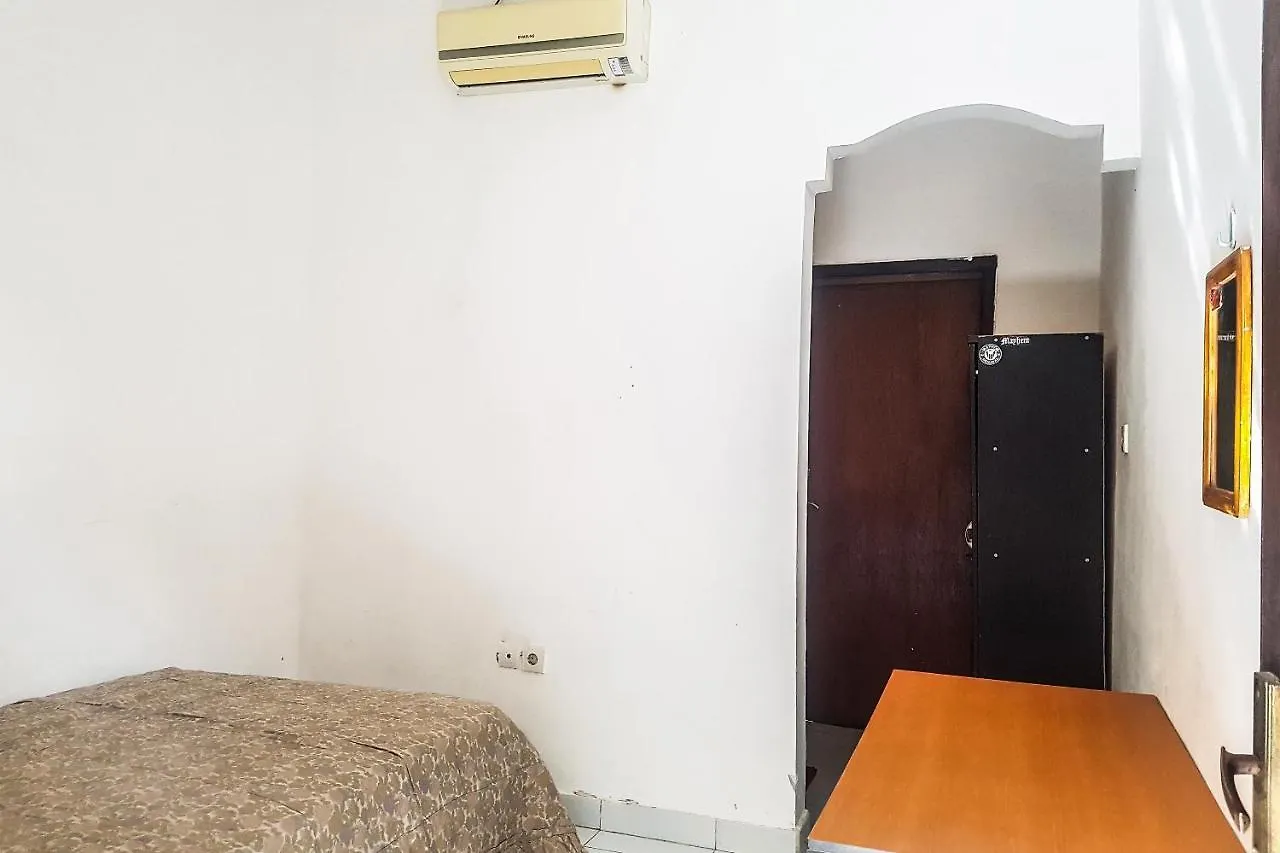 דנפסאר Spot On 90365 Rumah Kost Alor