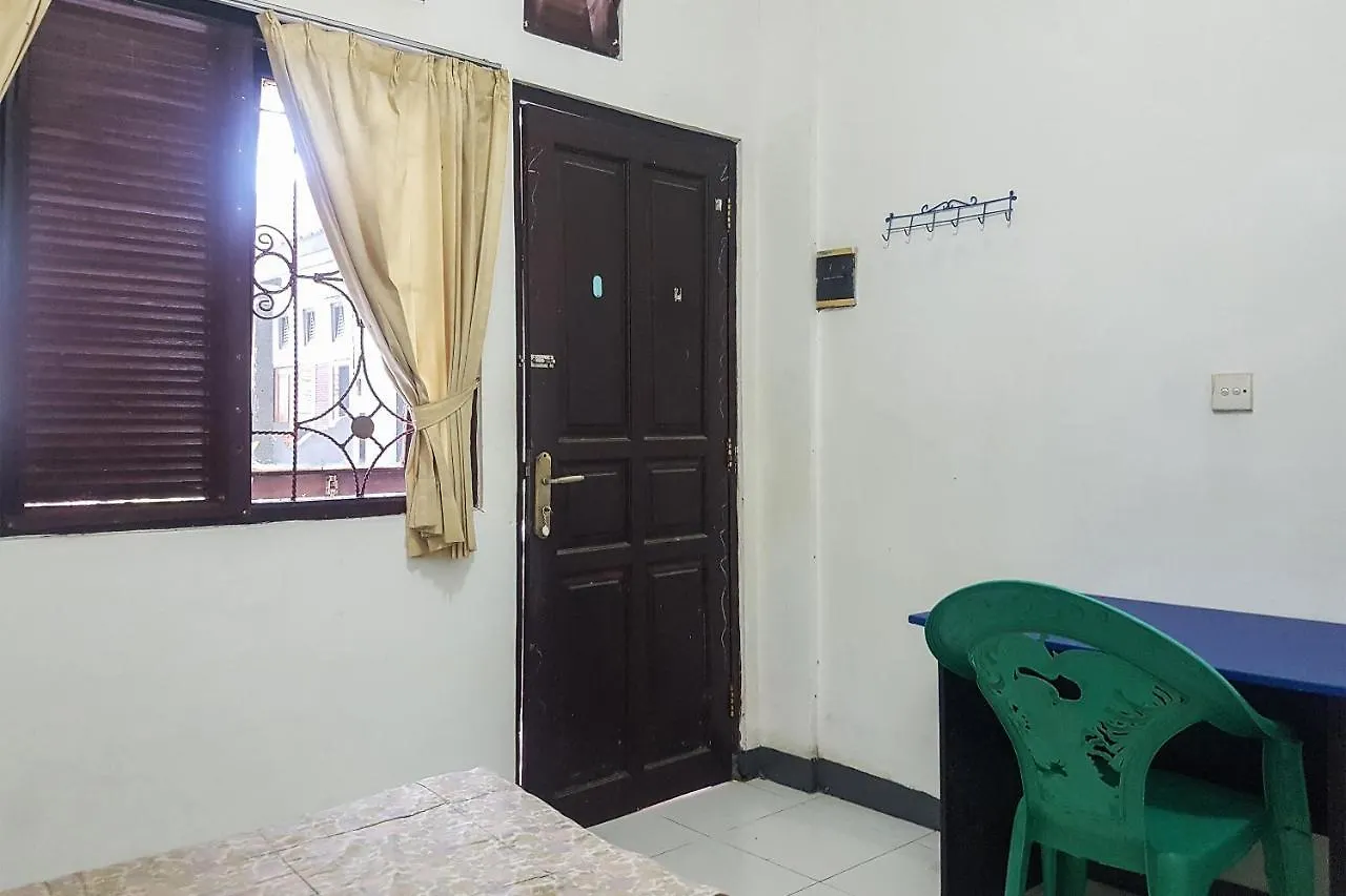 Spot On 90365 Rumah Kost Alor Denpasar Indonesia