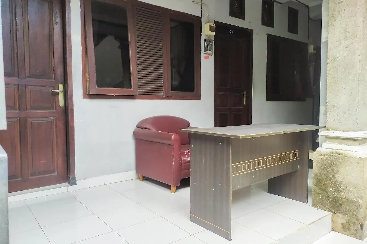Hotel Spot On 90365 Rumah Kost Alor Denpasar