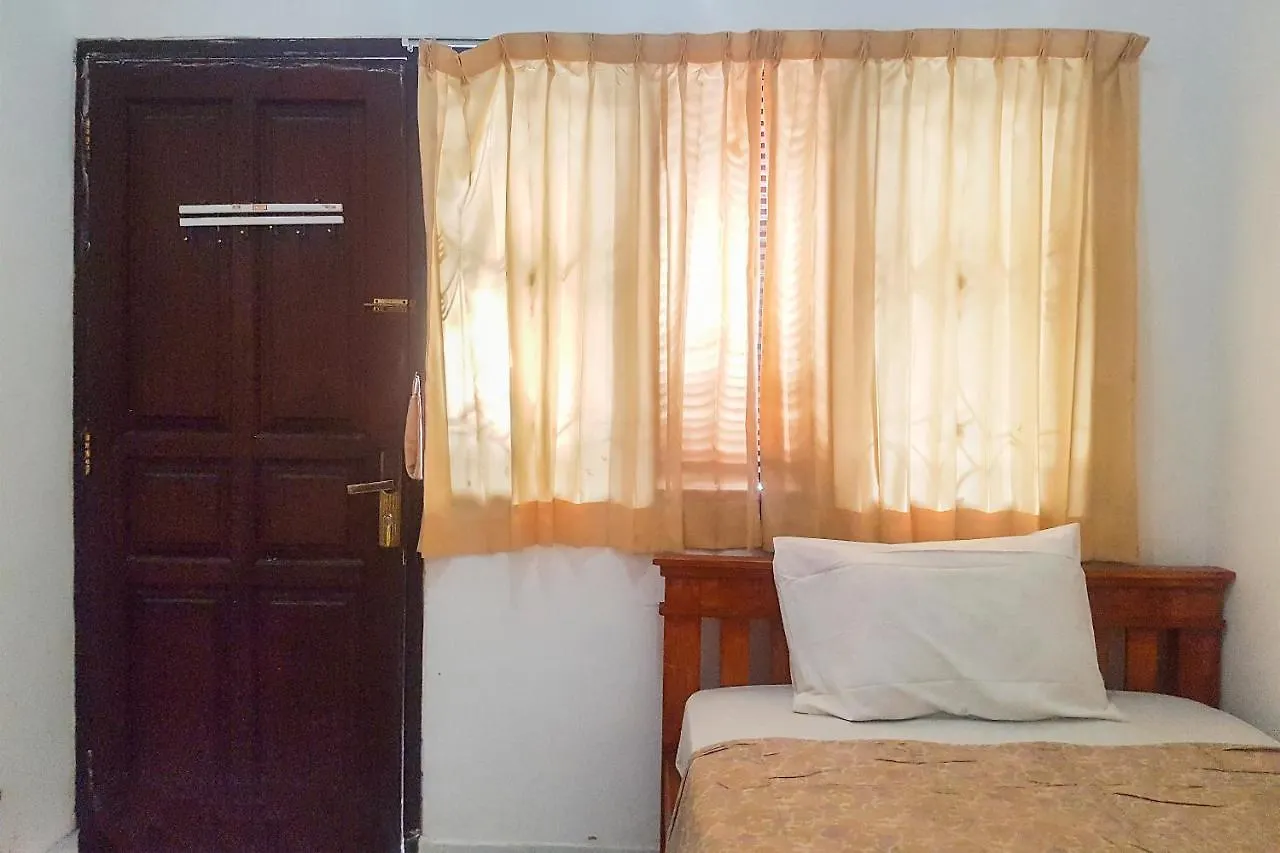 Spot On 90365 Rumah Kost Alor Denpasar  Denpasar (Bali)