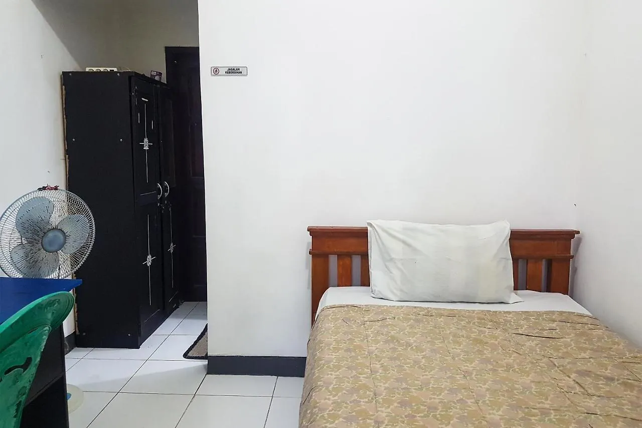 Spot On 90365 Rumah Kost Alor Denpasar  Hotel Denpasar (Bali)